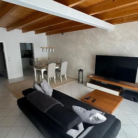 Apartmán Maisonette In